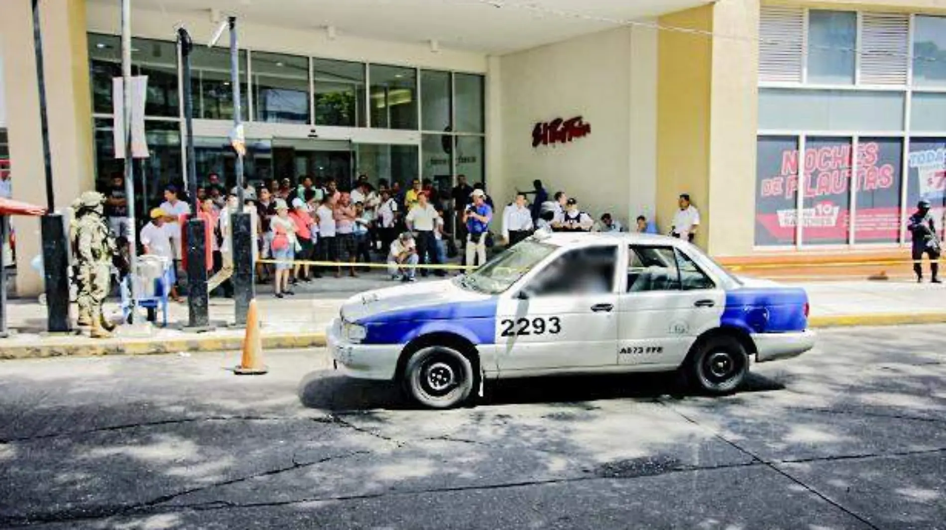 Taxista muerto en avenida Wilfrido Massieu